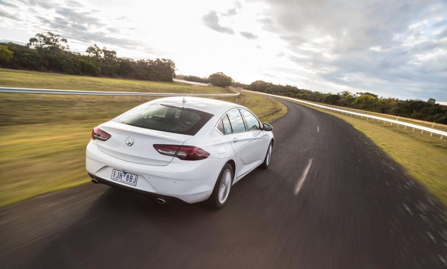 Holden Commodore Calais (ZB) 2018 года  (фото 5 из 37)